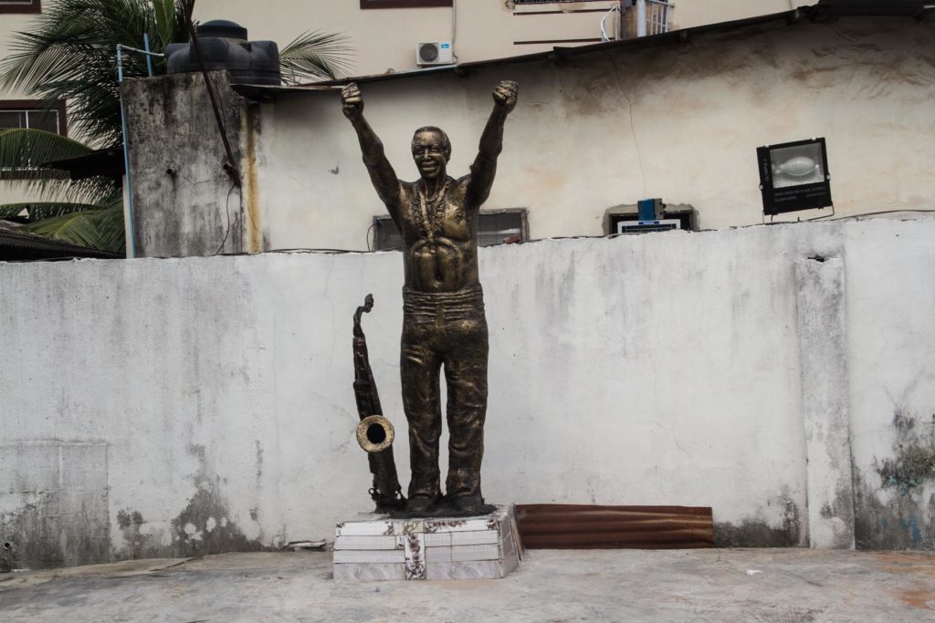 fela annikulapo statue