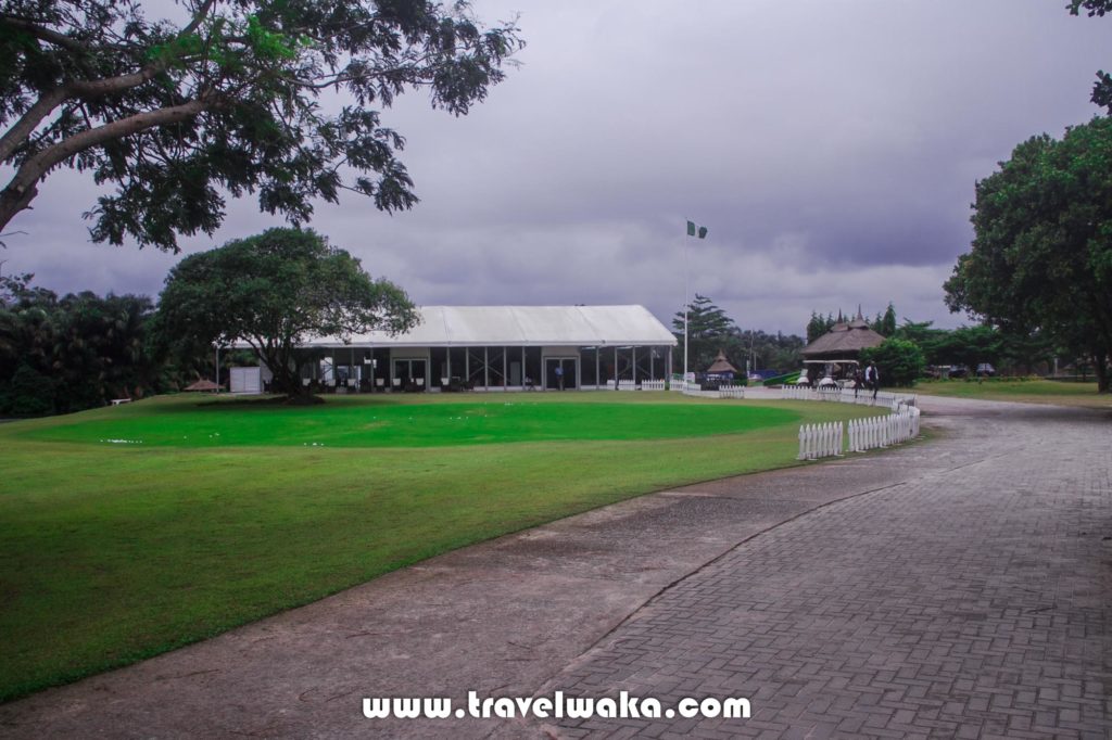 Lakowe lakes golf restaurant