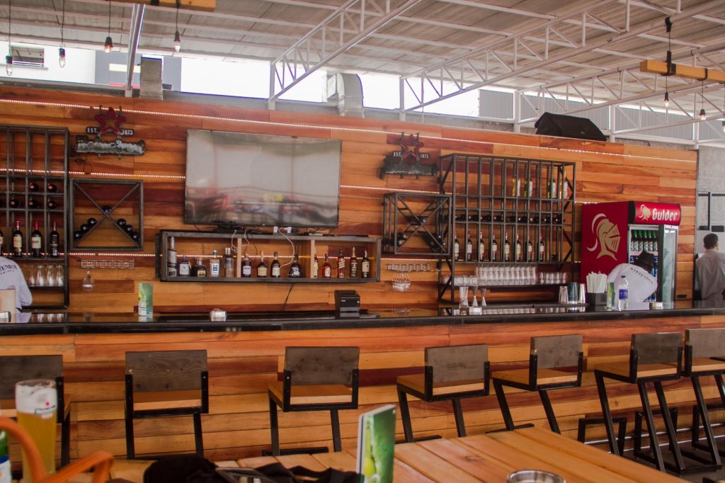 w bar & lounge lagos