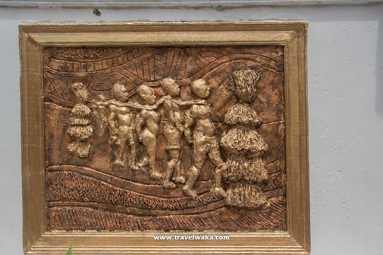 queen moremi statue