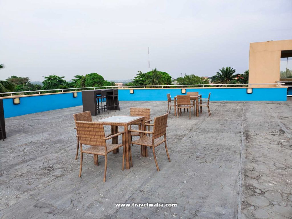 upper room lounge 