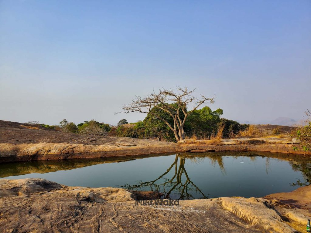 Picture of suspended lake in Oyo