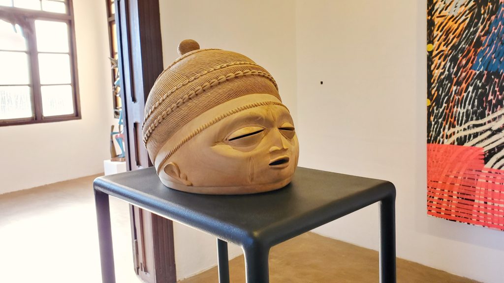 scupture artwork in benin