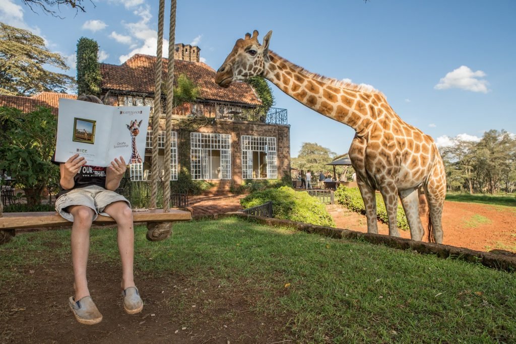 giraffe manor nairobi kenya