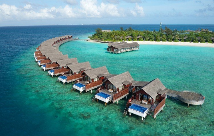 4. Sheraton Maldives Full Moon Resort & Spa