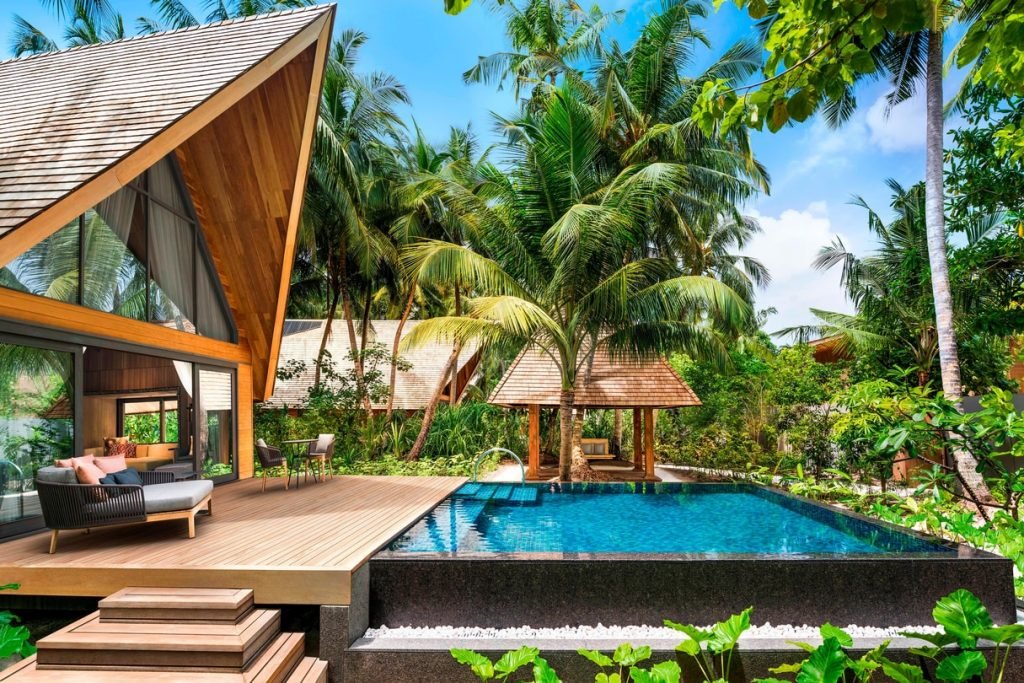 5. The St. Regis Maldives Vommuli Resort
