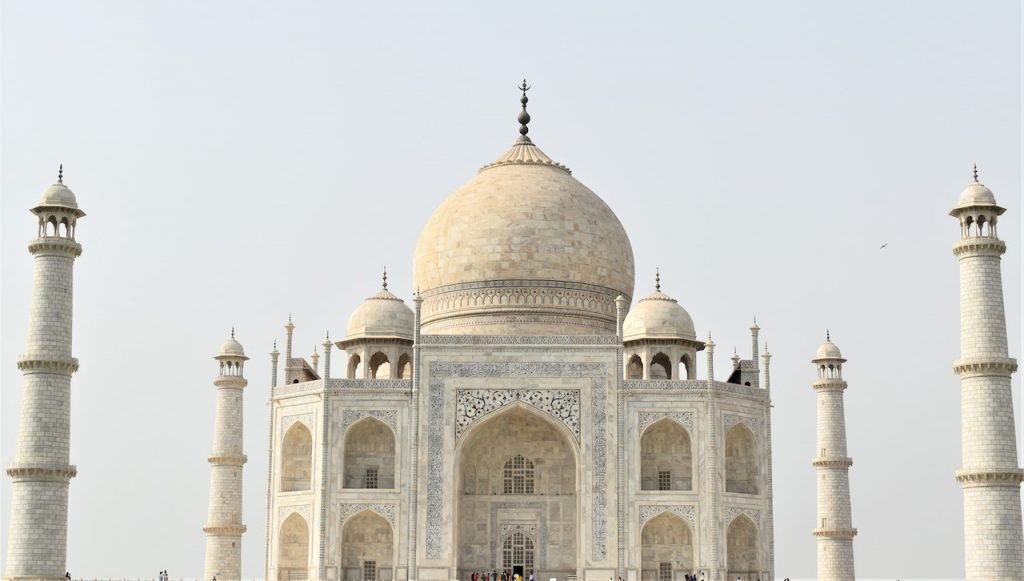 Interesting Bucket List Travel Ideas For Couples and Lovers